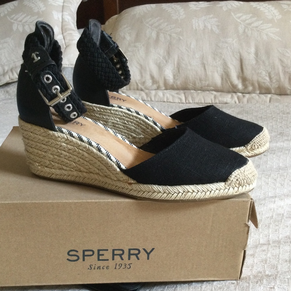 Sperry black espadrilles size 8 pristine condition